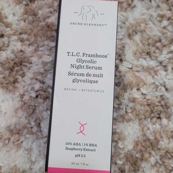 Drunk ElephantT.L.C. Framboos Glycolic Night Serum - Picture 9 of 12
